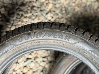 205/55/17 - Goodyear zimní sada pneu - 6