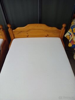 Prodám 2 x hezké postele z masivu 90 x 200 cm - 6