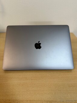 MacBook Pro 13”, M1, 256GB - Space Gray - 6