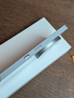 Nothing Phone (3a) Pro 256/12GB - 6