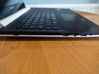 Prodám notebook Lenovo Ultrabook - 6