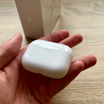 Apple AirPods Pro (2.generace)2022 MagSafe pouzdro s USB C. - 6