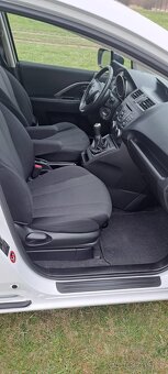 MAZDA 5 1.8 benzín 85kW r.v. 2013 / 7míst - 6