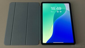 iPad Air 11” M2 128 GB Wi-Fi + Magic Keyboard + Smart Folio - 6