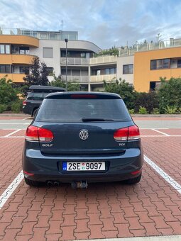 Volkswagen Golf VI 2.0 TDI (2009) - 6