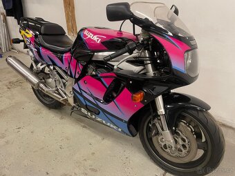 Suzuki GSXR 1992 - 93 - sběratelský stav - 6