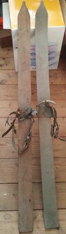 Starožitné lyžařské hole a lyže - 6