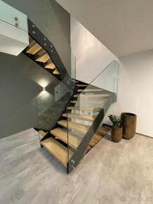 Skleněné zábradlí - na MÍRU - 6