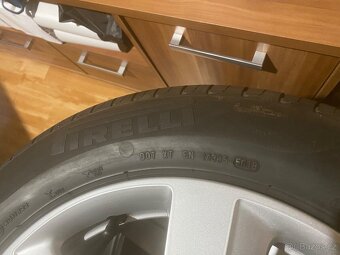 Aul kola originál Audi R17 - 6
