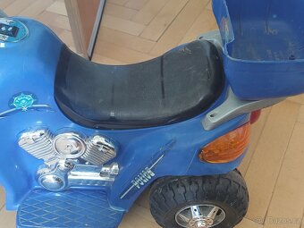 Dětská elektrická motorka tříkolka - 6