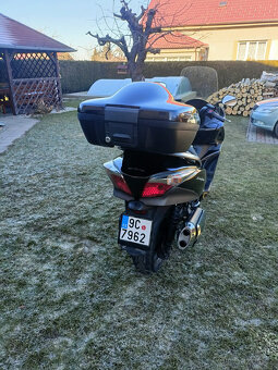 Skútr Honda SW-T400 - 6