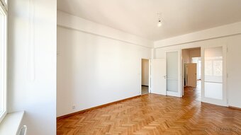 Pronájem bytu 2+1 + hala, 94m2, 2 balkony, 5. patro s výtah - 6