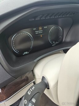 Volvo XC90 - 6
