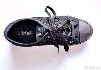 Boty Lee Cooper na platformě,"děrované" -nové,vel. 40-40,5 - 6