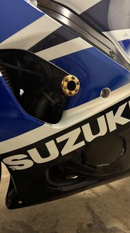 Suzuki GSXR 1000 - 6