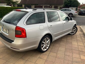 Octavia combi 2,0 TDI DSG - 6