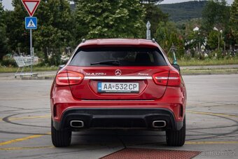 Mercedes-Benz GLA 220d AMGline 4MATIC - 6