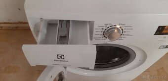 Pračka slim electrolux..6kg,1200 ot...rok 2021.. - 6