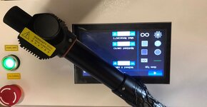 Pulzní laserový čistící stroj 200W - 6