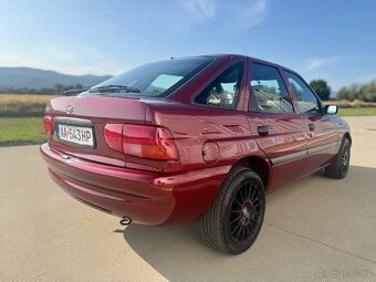 Ford escort 1.3i benzin ,ročník 1997 - 6