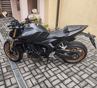 2025 Honda CB 1000 Hornet SP - 6