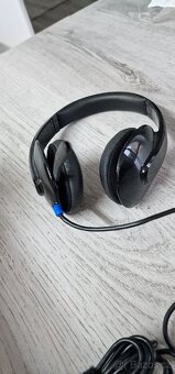 Sluchátka Logitech s kabelem a mikrofonem - 6