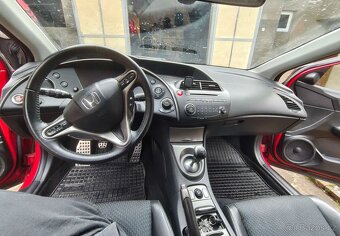 Honda Civic 2010 - 6