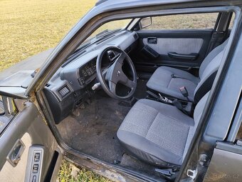 Subaru Justy - 6