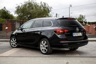 Opel Astra Sport Tourer ST 1.4 Turbo 140k Cosmo - 6