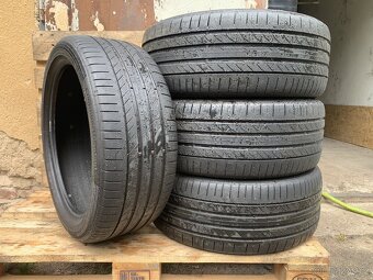4ks 235/40/19 Continental/2015/96Y/letní pneu 5.5m - 6
