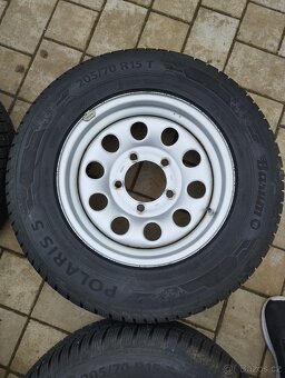 Sada kol 5x139,7 205/70R15 nové zimní pneu s disky Jimny - 6