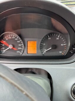 Mercedes Benz Vito - 6