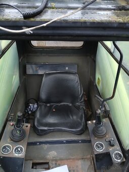 Locust 750 - 6