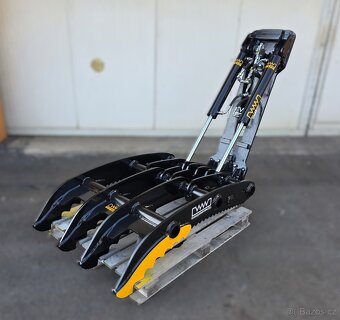 Hydraulický pridržovací prst na bagr, rýpadlo CAT a jiné - 6