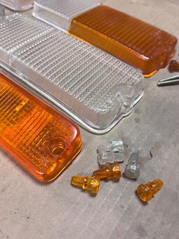 Kryty blinkrů Fiat 127, 128, 131 - 6