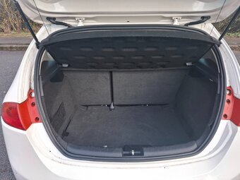 Seat Leon FR 2.0 TSI 155 kW, 2011 - 6