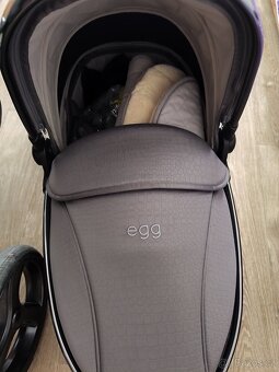 Egg 2 kočárek + příslušenství jurrasic Grey limitovaná edice - 6