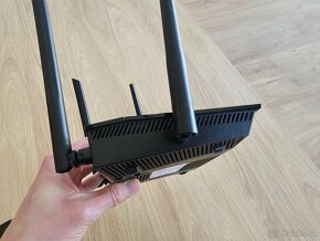 ASUS RT-AC1200 router - 6