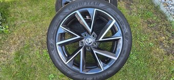 Kompletní kola Vega R 18 Škoda Superb 3 - 6