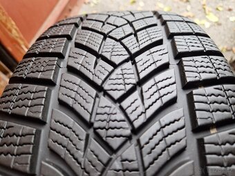 5x112 r18 kola disky vw id3 zimni 215 55 18 volkswagen ID3 - 6