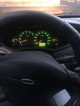 Ford Focus - 6