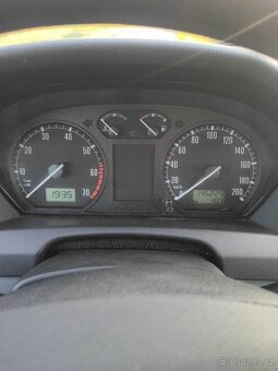 Škoda fabia 1,4 MPi - 6