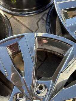 Alu Audi 5x112r16 6,5J ET43 černé - 6