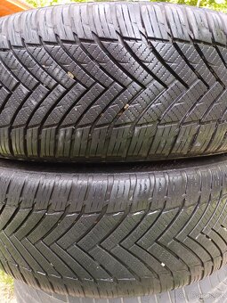 Celoroční pneumatiky 195/55 R16 91V na Alu discich DACIA - 6