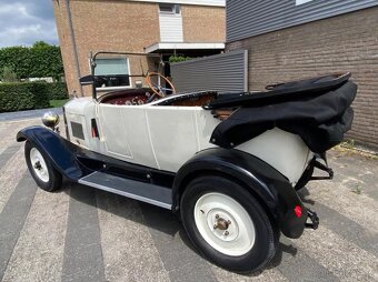 La Licorne V14W4 Cabriolet (1926) - 6