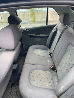 Škoda Fabia 1.4i Elegance - 6