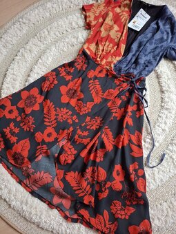 Zavinovací šaty Desigual - 6