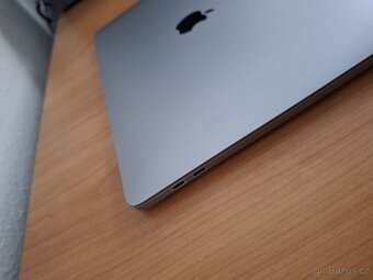 MacBook PRO 13 palců i7 8.Gen 16 RAM 512SSD v TOP stavu - 6