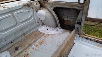 BMW e21 karoserie na kolech - 6