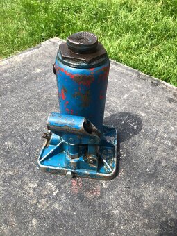 Motory,hydraulický zvedák - 6